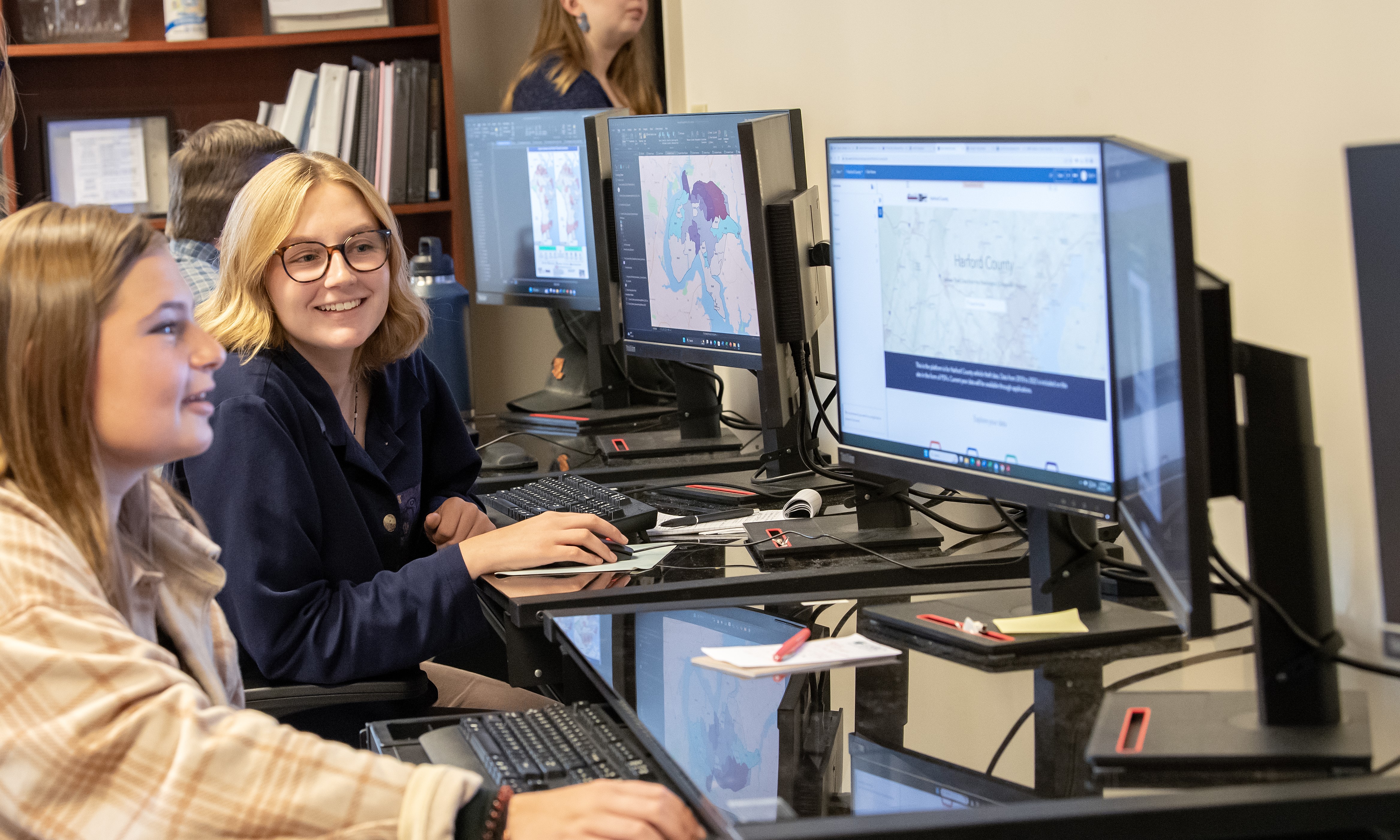 GIS Students Working at Computers