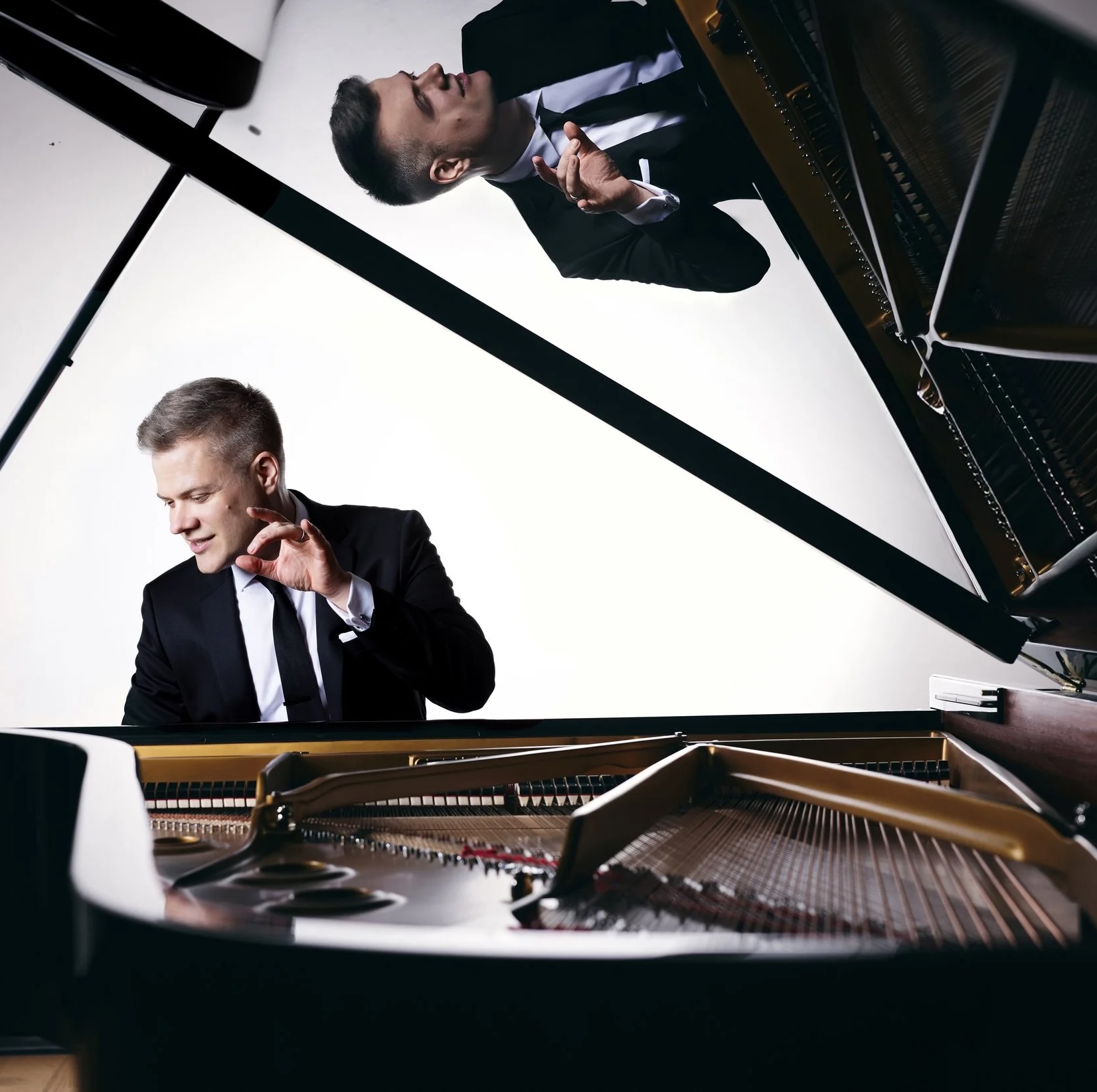 pianist Greg Anderson