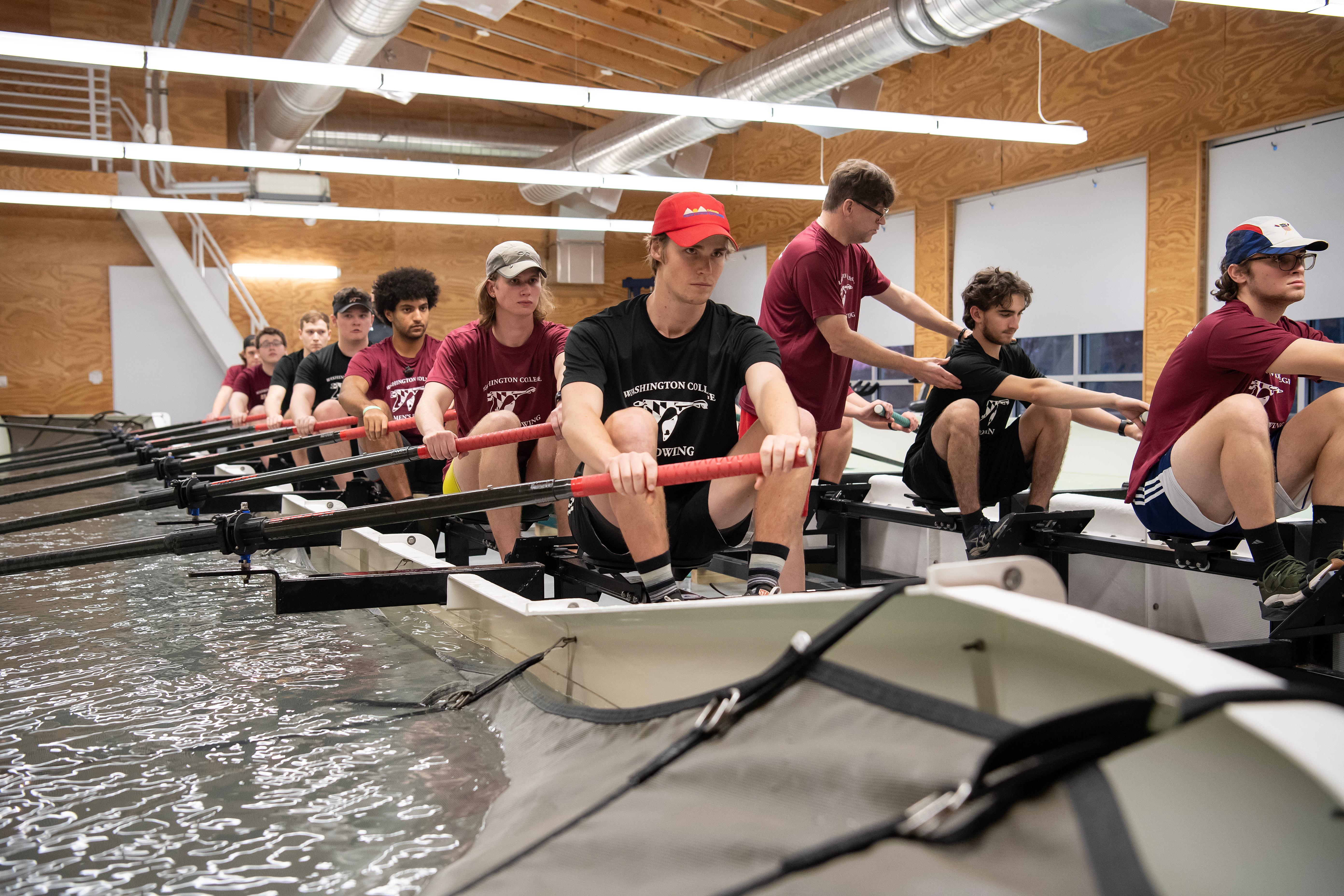 Men's rowing team practicing