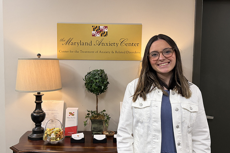 Mary Clymer '27 interns at the Maryland Anxiety Center 