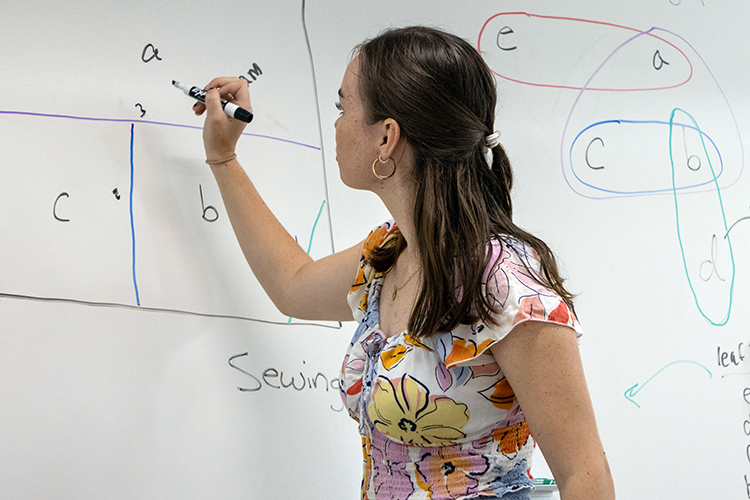 Imogene Nuss '28 drawing hyper graphs