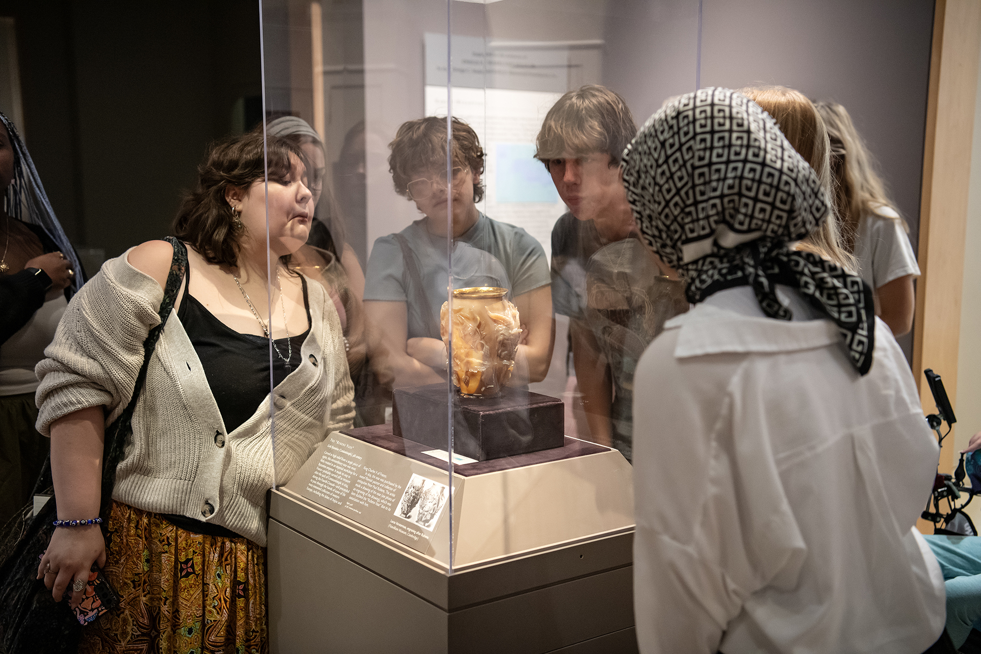 students in a museum